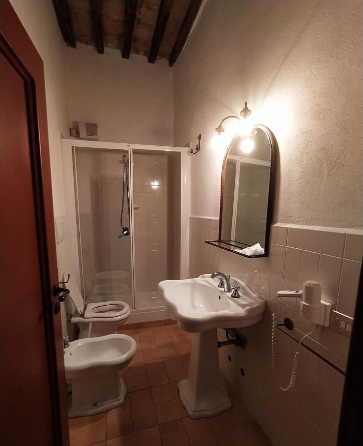 Monastero Le Grazie Hotel Amelia Luaran gambar