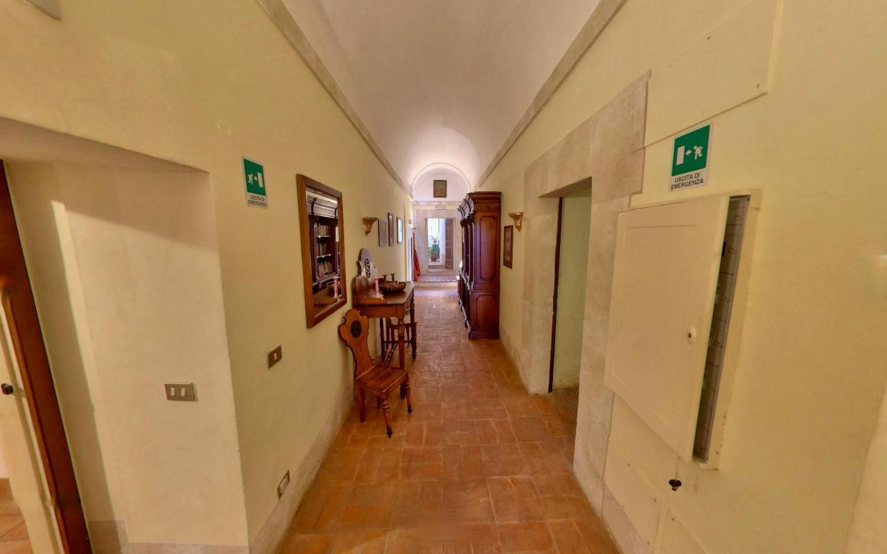 Monastero Le Grazie Hotel Amelia Luaran gambar